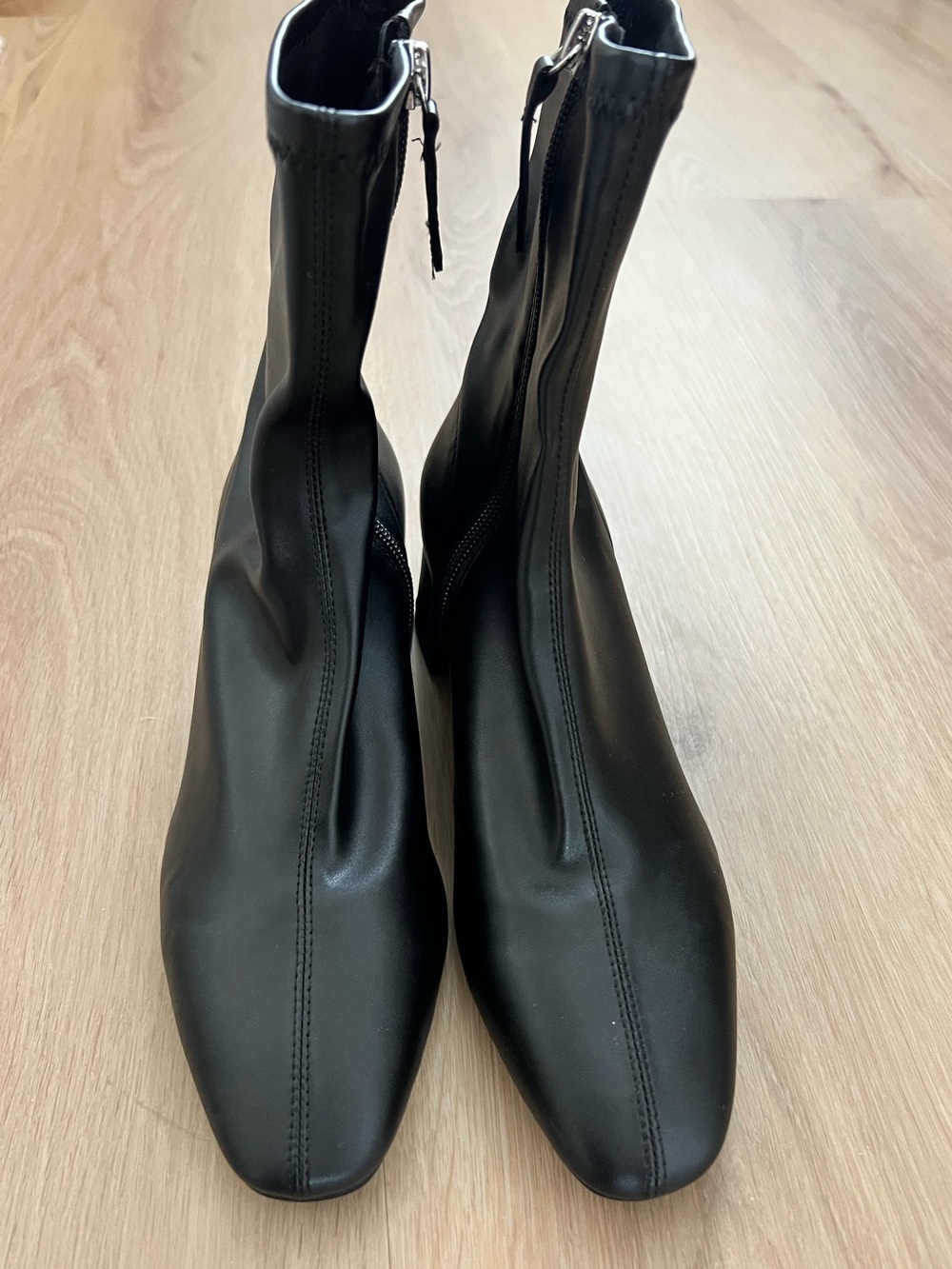 Zara Black Sleek Zip-Up Ankle Boots